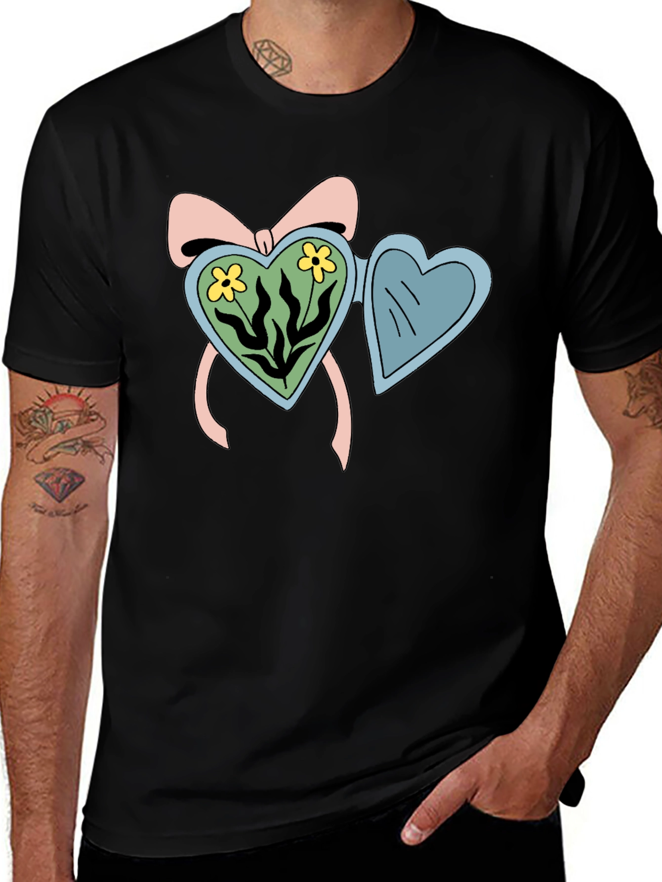 Heart Locket Flower Graphic Black T-Shirt