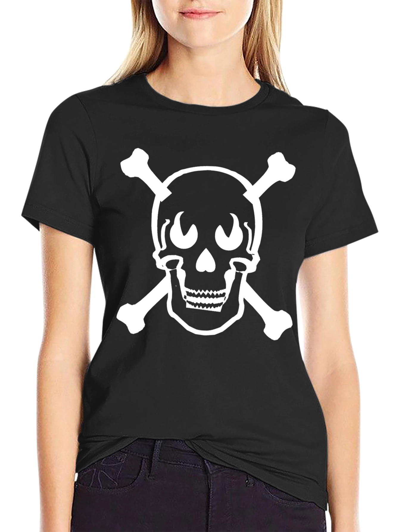 Skull & Crossbones Graphic T-Shirt - Classic Pirate Style
