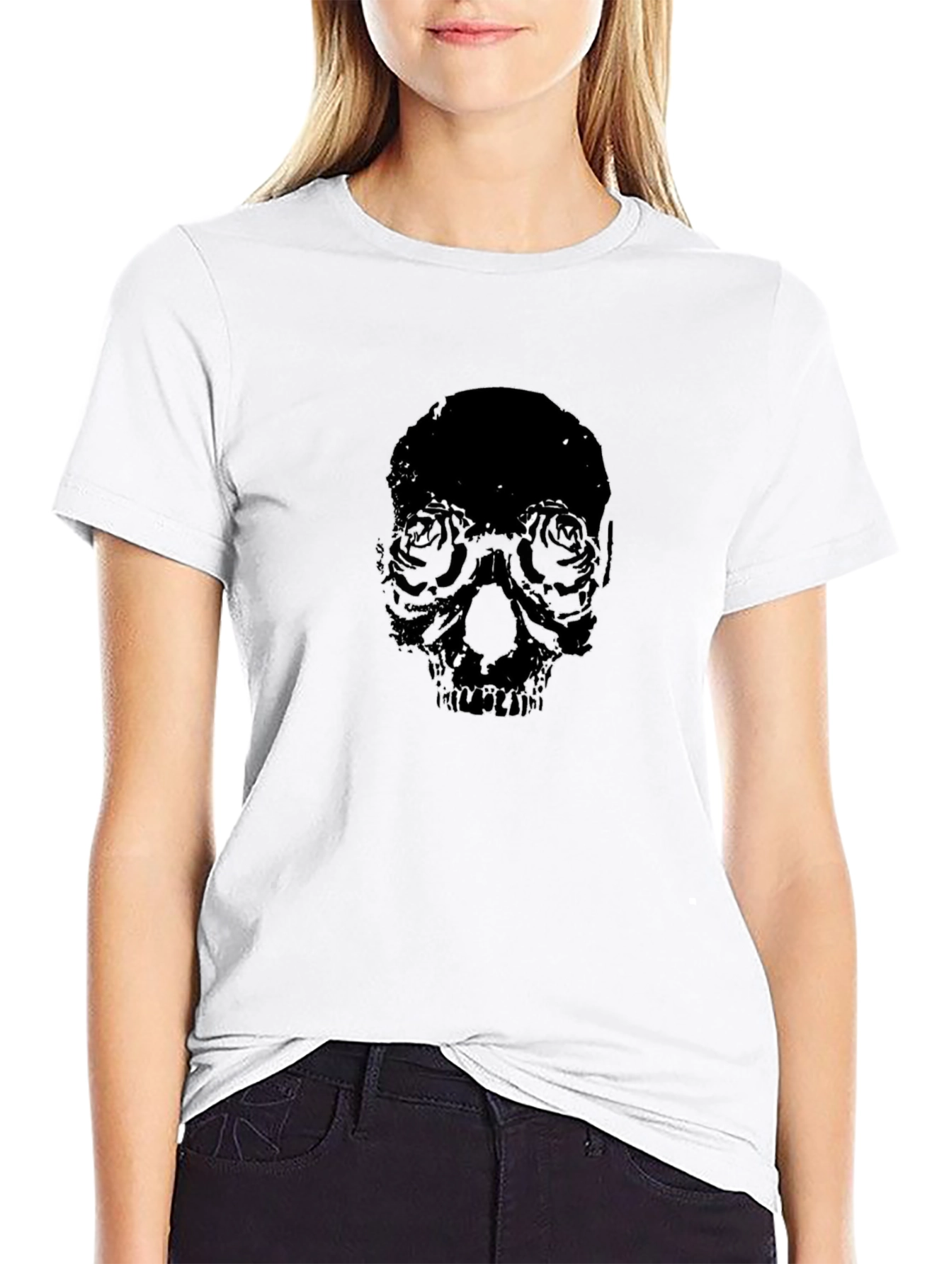 Skull & Roses Black Graphic Tee