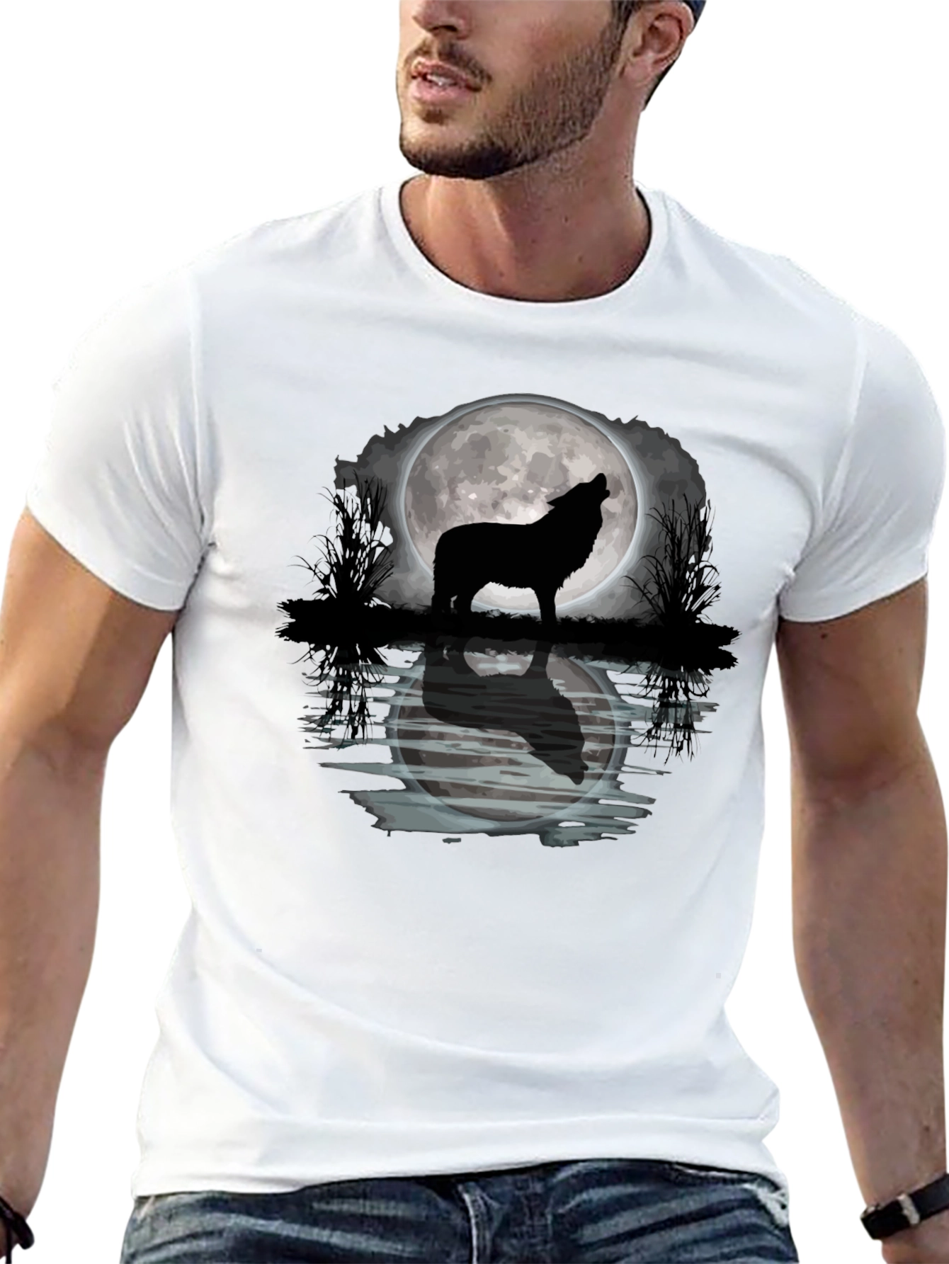 Wolf Howling Moon Graphic T-Shirt