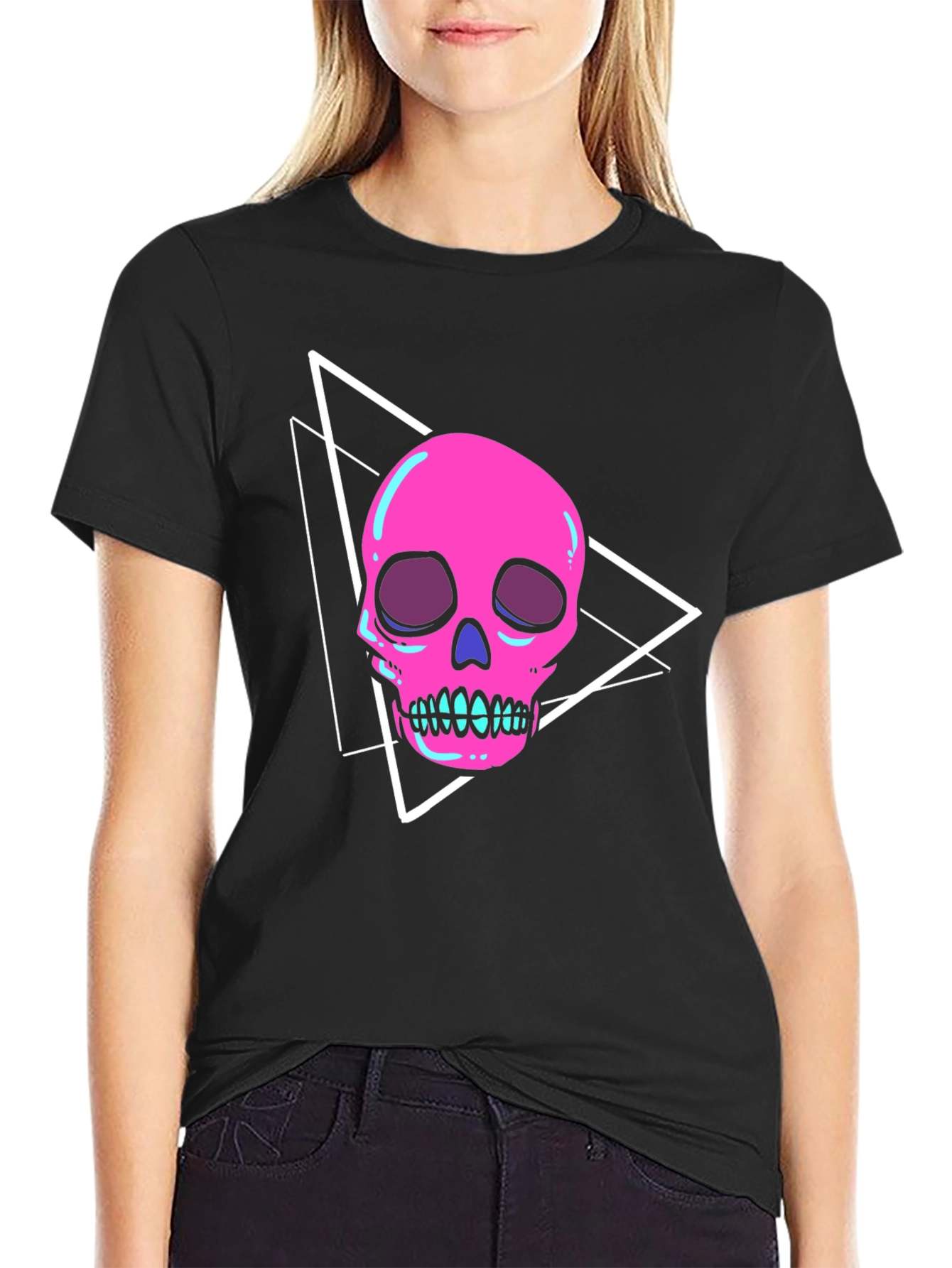 Edgy Pink Skull Graphic Tee - Modern Streetwear