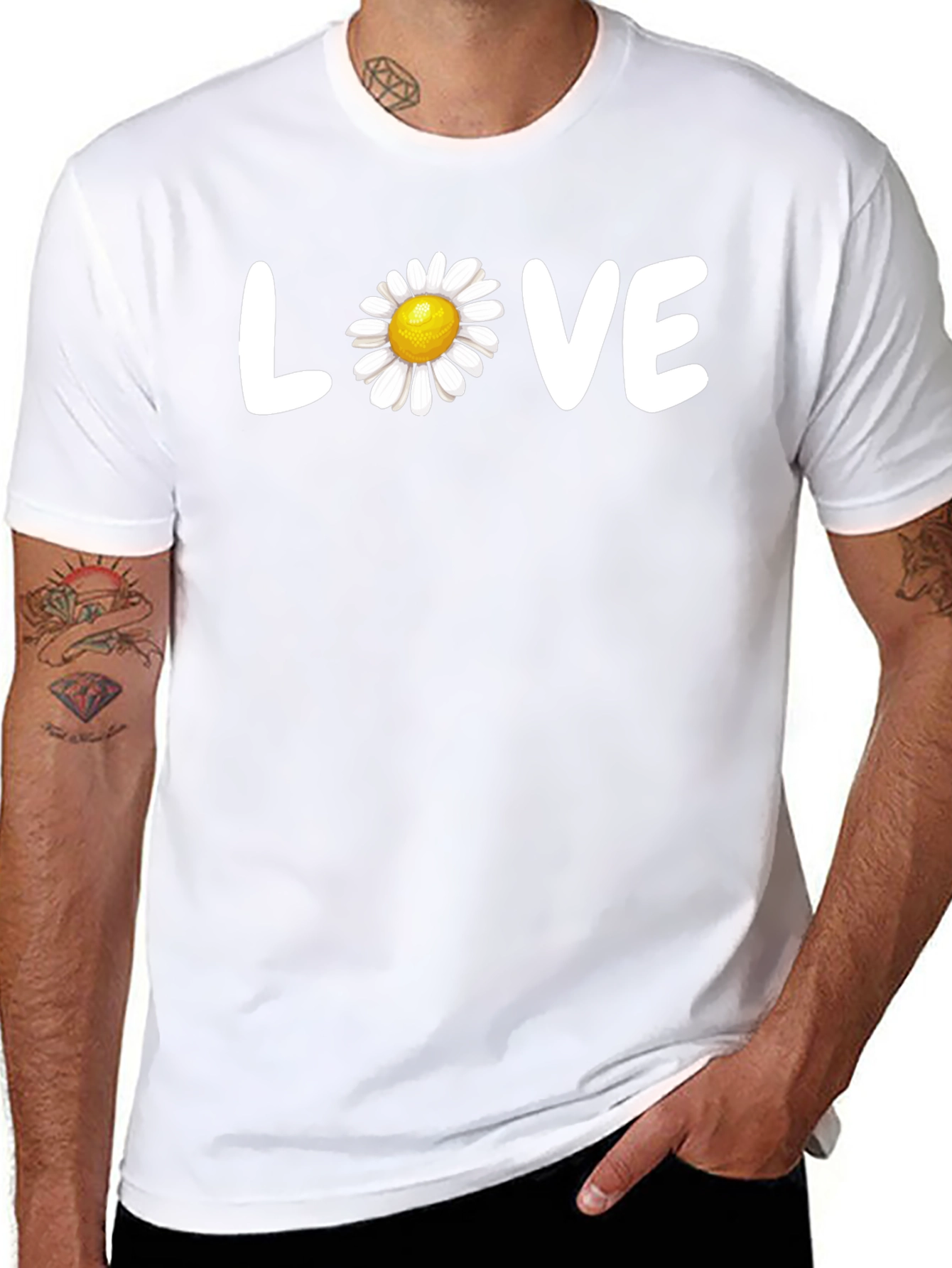 Daisy LOVE Graphic Tee - Stylish Comfort