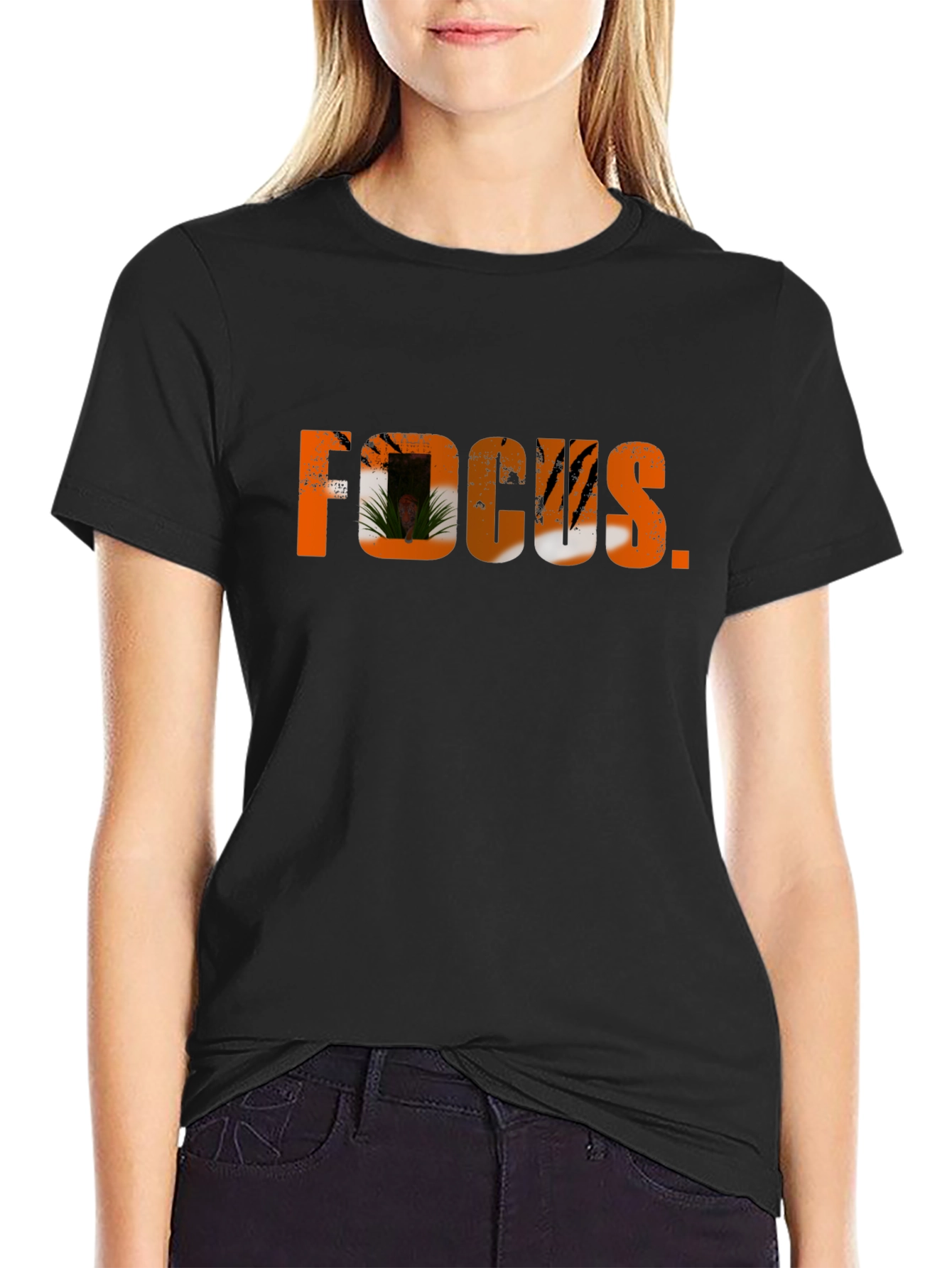 Focus Graphic Tee - Black Crew Neck T-Shirt