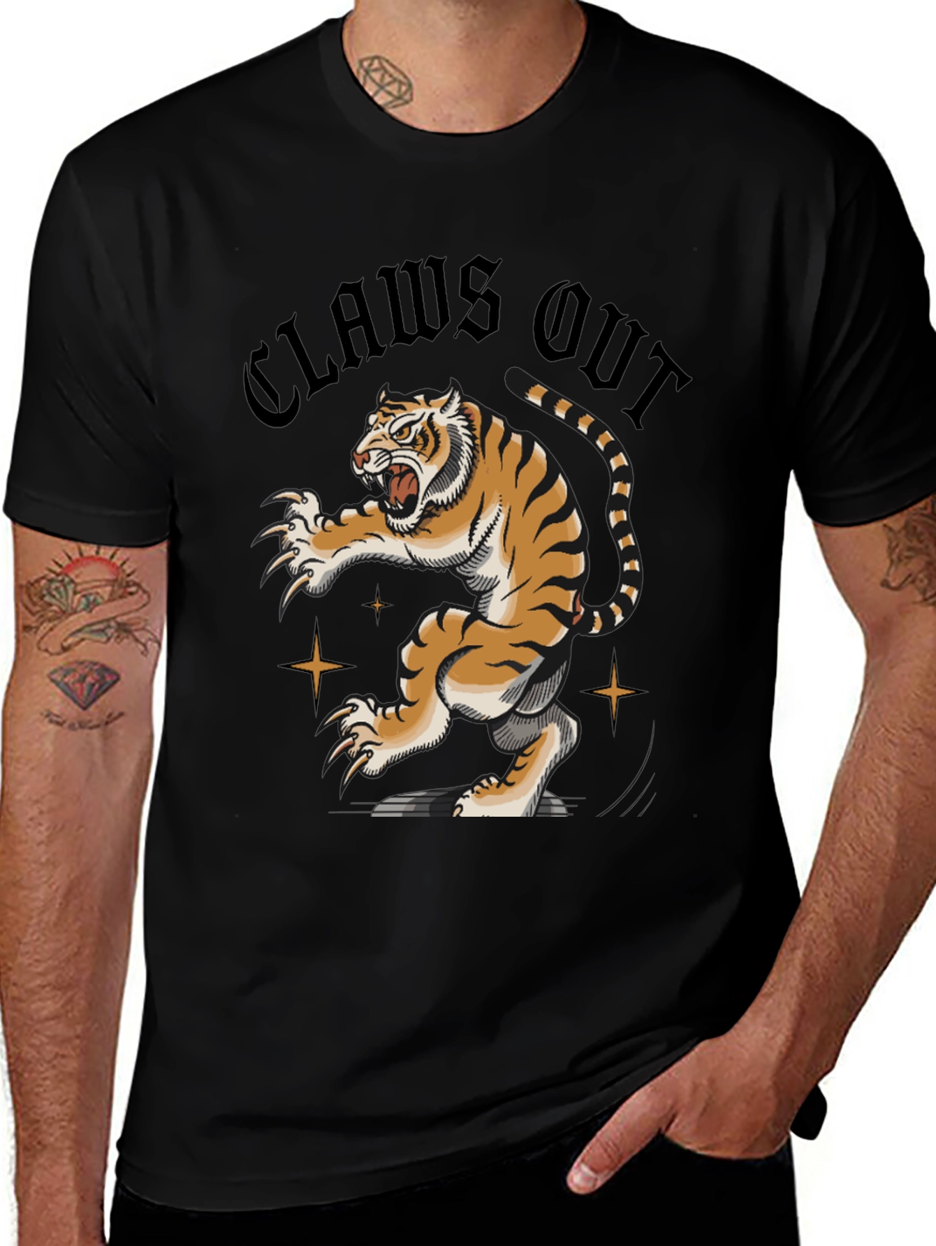 Claws Out Tiger Graphic Tee - Black