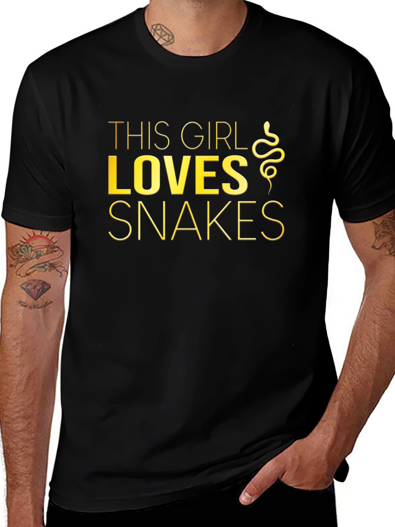 This Girl Loves Snakes T-Shirt - Black